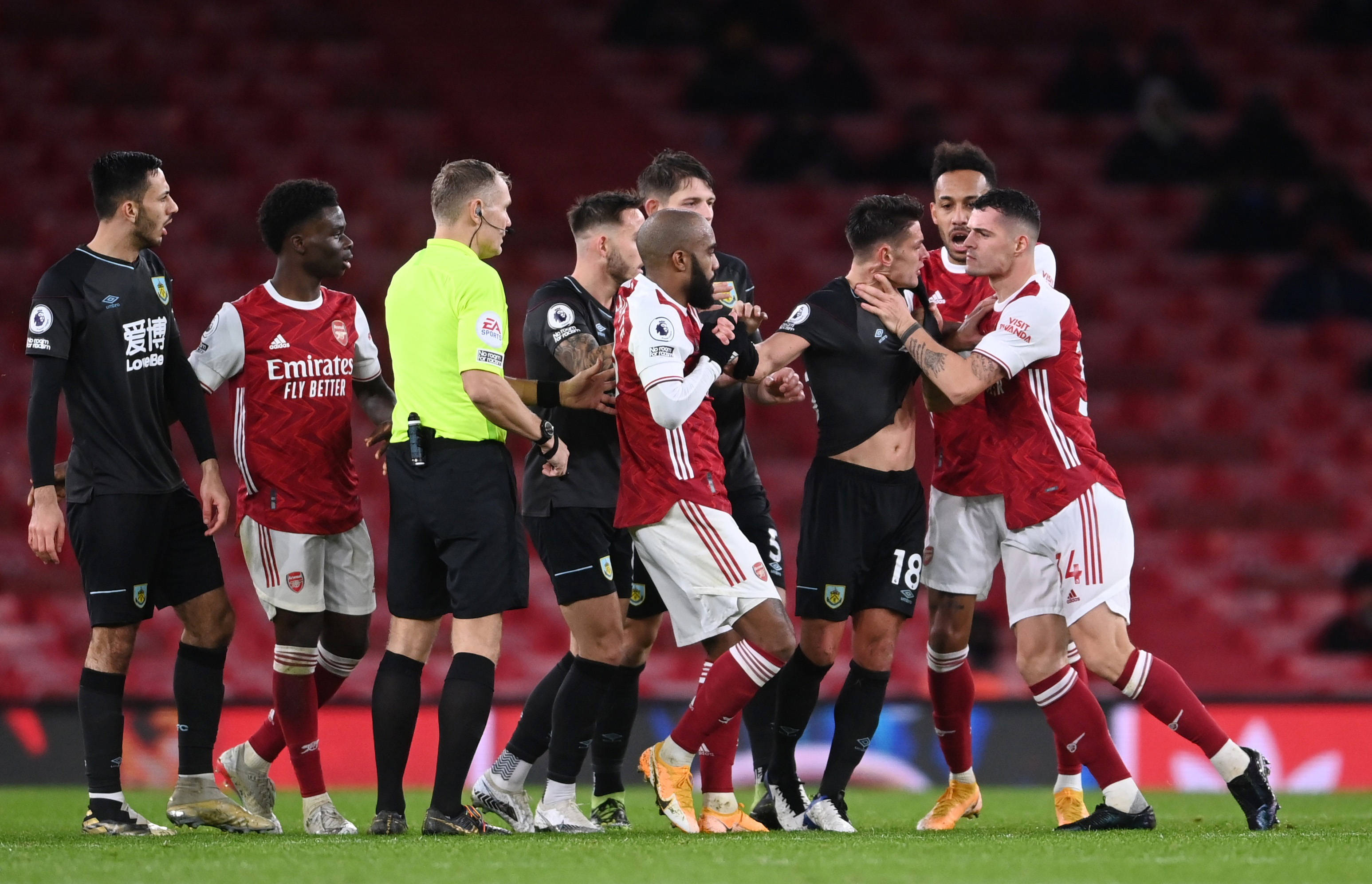 使得众多潜 使得众多潜